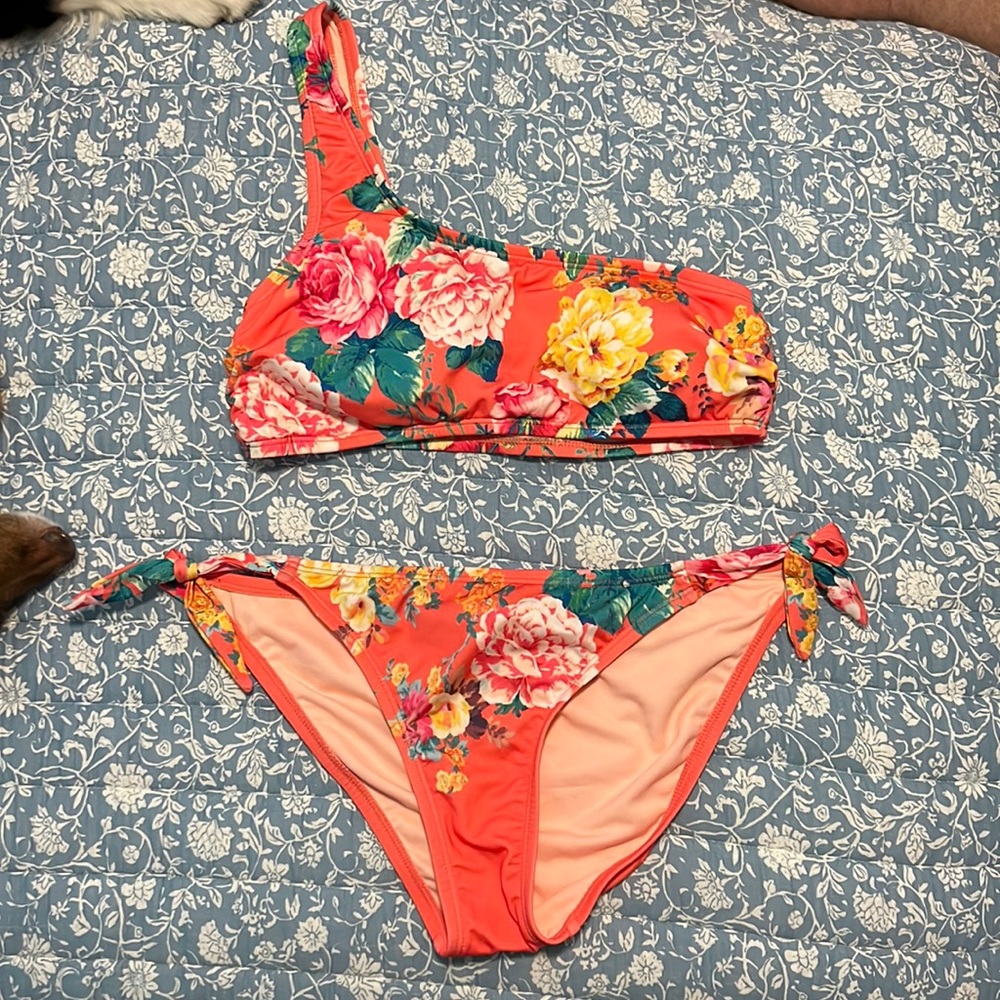 Kobie floral bikini, mixed sizes